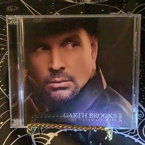 Garth Brooks the ultimate hits cd 33 songs on the DVD video includes 3 C…